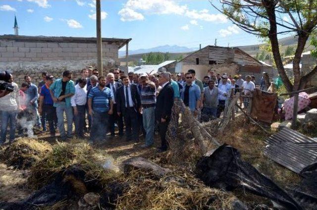 Erzincan'daki Yangında 9 Ev Etkilendi, 5 Kişi Hastanelik Oldu