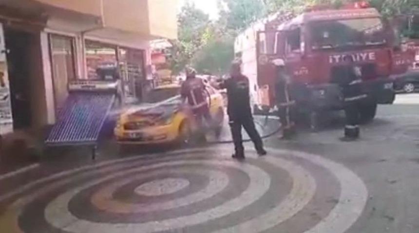 Sakarya&rsquo;da Ara&ccedil; Yangını