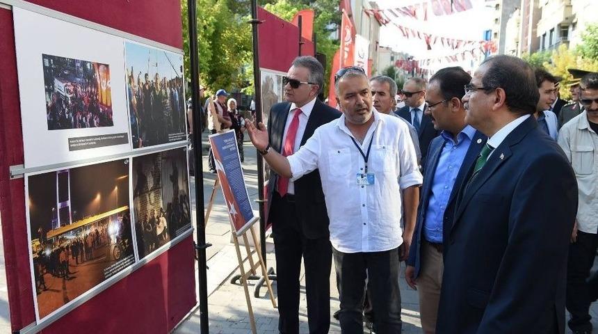 İha, Uşak’ta 15 Temmuz Sergisini Açtı
