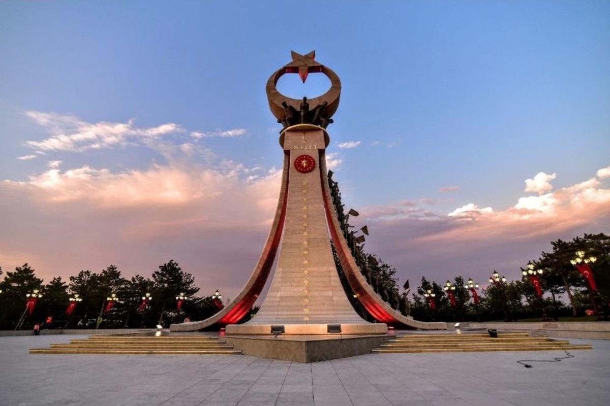 15 Temmuz Şehitler Anıtı A&ccedil;ılışa Hazır