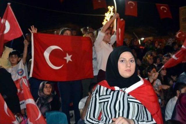 Siirt te Demokrasi Nöbeti mustafa Kemal in Askeriyiz Sloganıyla Başladı 3