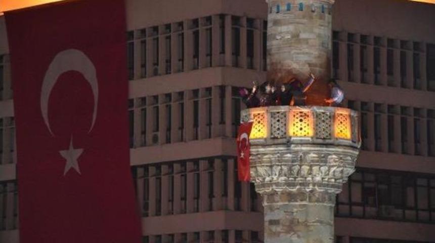 İzmir'de 15 Temmuz Demokrasi Ve Milli Birlik G&uuml;n&uuml; Coşkusu&nbsp;