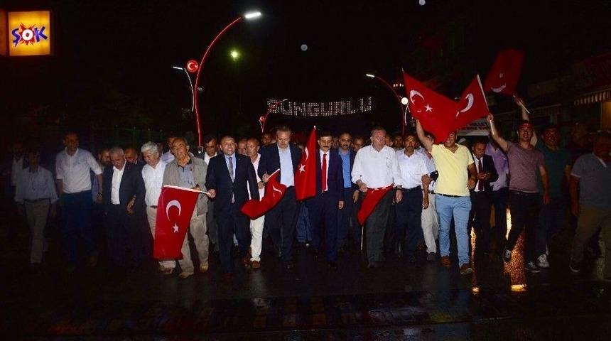 Milli Birlik Y&uuml;r&uuml;y&uuml;ş&uuml;&rsquo;ne Binler Katıldı