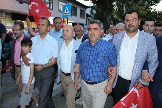 Amasya’da Demokrasi Nöbeti Başladı