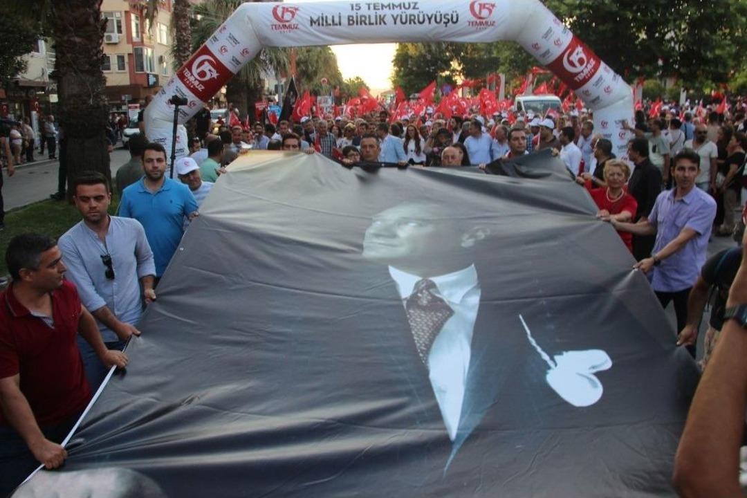 &Ccedil;anakkale&rsquo;de 15 Temmuz Şehitleri Anıldı