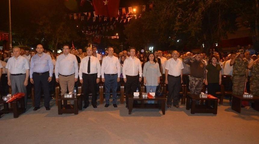 15 Temmuz&rsquo;da Iğdır Meydanı Doldu Taştı