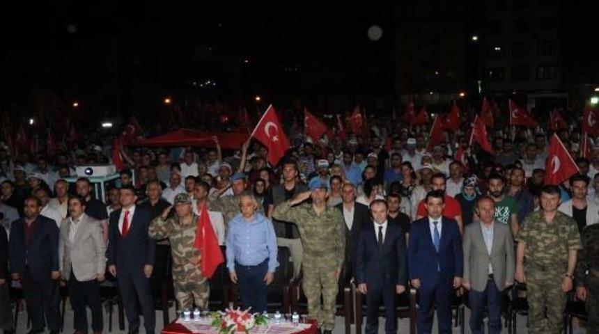Hakkari'de 15 Temmuz Y&uuml;r&uuml;y&uuml;ş&uuml;