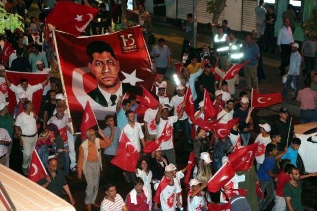 Bing&ouml;l'de '15 Temmuz Demokrasi Ve Milli Birlik G&uuml;n&uuml;' Etkinlikleri