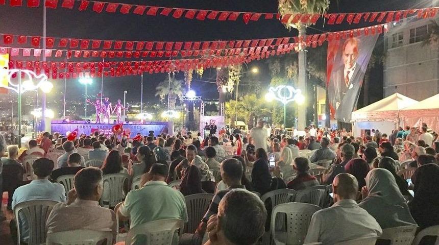 Kuşadası&rsquo;nda 15 Temmuz Milli Birlik Y&uuml;r&uuml;y&uuml;ş&uuml;