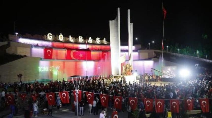 G&ouml;lbaşı'nda Şehitler Anıtı T&ouml;renle A&ccedil;ıldı