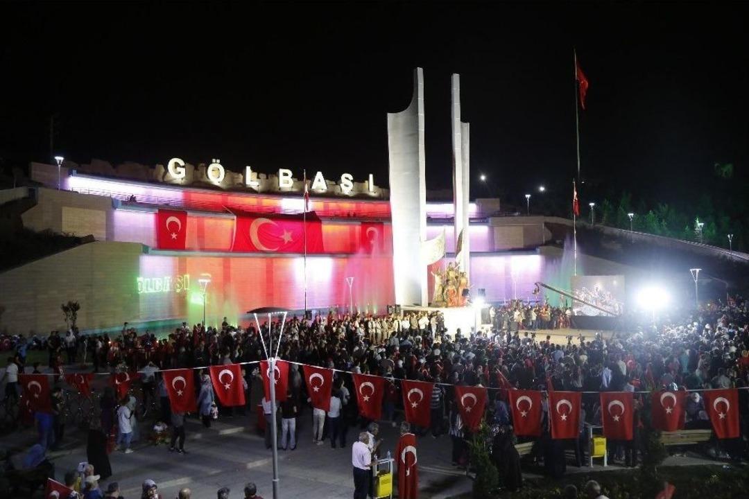 G&ouml;lbaşı&rsquo;nda &ldquo;şehitler Anıtı&rdquo; A&ccedil;ıldı