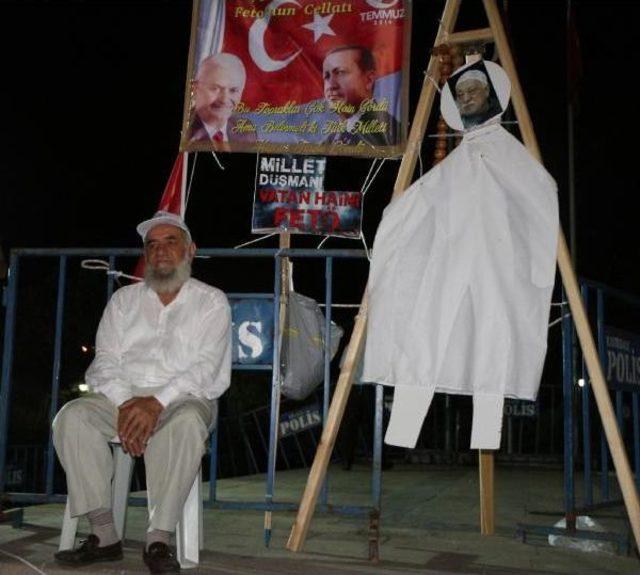 Kırıkkale de Yağmura Rağmen Vatandaşlar Alandan Ayrılmadı 2