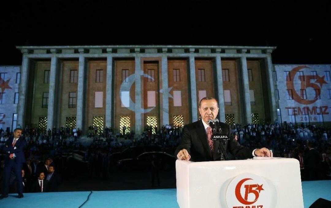 Cumhurbaşkanı Erdoğan: "ohal, Pazartesi G&uuml;n&uuml; Milli G&uuml;venlik Kurulu G&uuml;ndemine Gelecek, Konuşacağız Ve H&uuml;k&uuml;metimize Tavsiye Kararını Alacağız"
