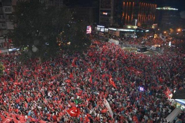 Bursa'da 15 Temmuz Şehitleri Törenle Anıldı (2)