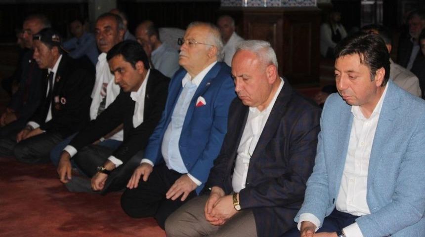 Hoca Ahmet Yesevi Camii&rsquo;nde &Ccedil;orba İkram Edildi