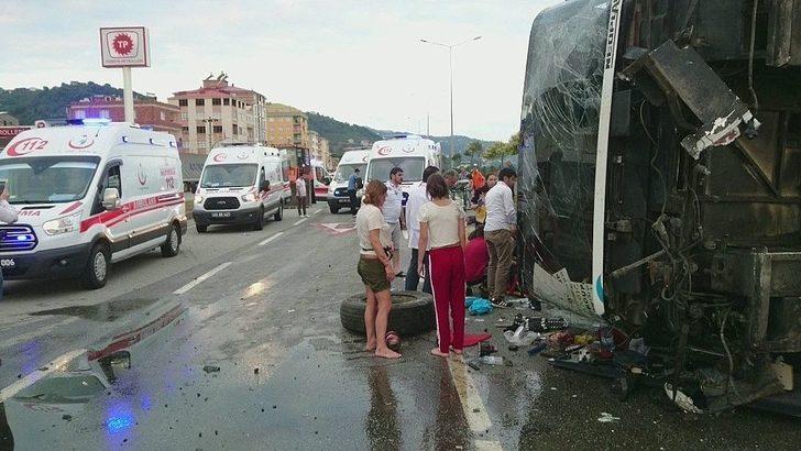 Giresun’da Trafik Kazası: 23 Yaralı G2