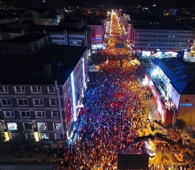 Doğu'da '15 Temmuz Demokrasi Ve Milli Birlik Günü' Coşkusu