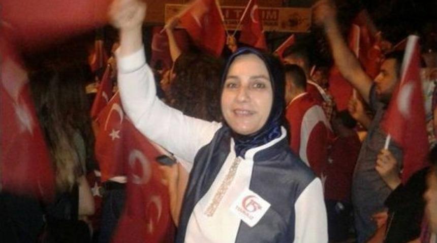 Mutlular 15 Temmuz İ&ccedil;in Y&uuml;r&uuml;d&uuml;