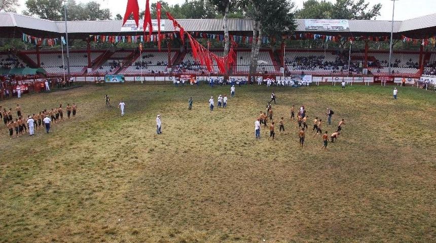 2017 Kırkpınar Yağlı G&uuml;reşleri Final G&uuml;reşleri Başladı