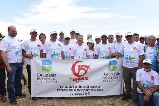 15 Temmuz'un Anısına Kazdağları'nın Zirvesine Tırmandılar