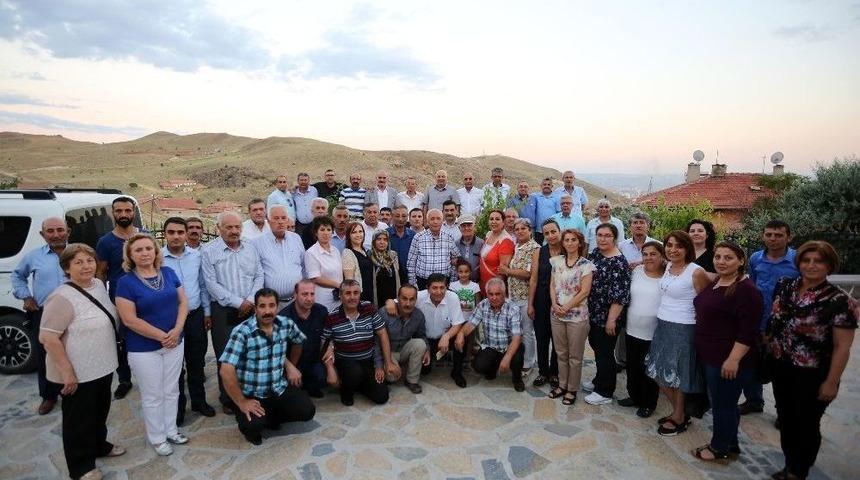 Başkan Yaşar Muhtarlarla Piknikte Buluştu