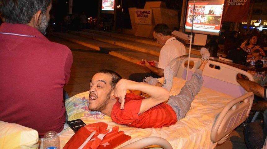 Engel Yok, Demokrasi Var