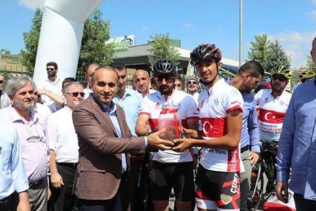 250 Bisikletli İstanbul'dan Niğde Bor'a 800 Km Pedal Çevirdi