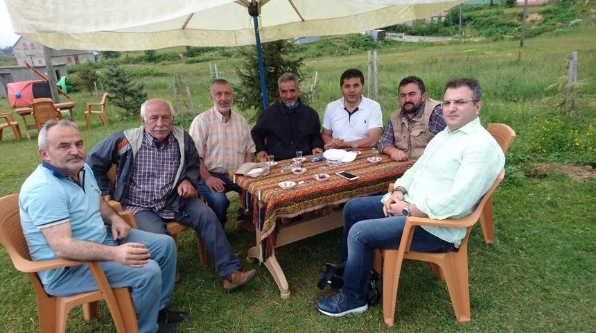 Gazeteci-yazar Cem K&uuml;&ccedil;&uuml;k Memleketi Giresun&rsquo;da Stres Attı