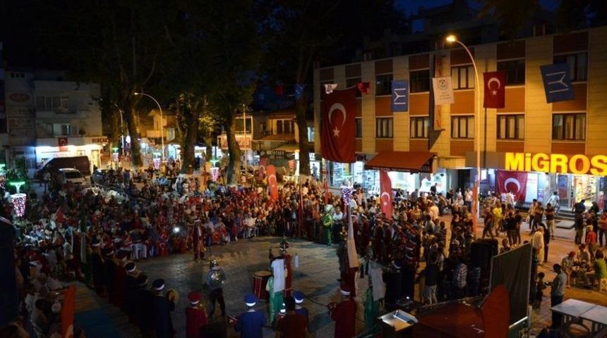 İznik 15 Temmuz&rsquo;un Yıl D&ouml;n&uuml;m&uuml;nde Tek Y&uuml;rek Oldu