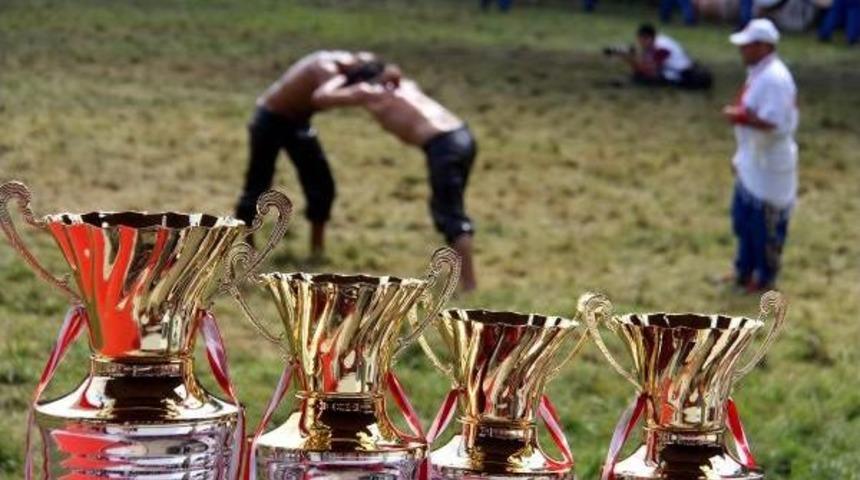 Kırkpınar&rsquo;Da Başpehlivanlar Altın Kemer I&ccedil;in &Ccedil;ayıra &Ccedil;ıkıyor