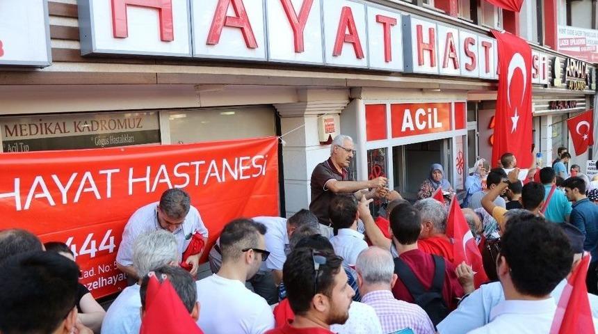 Hayat Hastanesi, 15 Temmuz Kahramanlarını Unutmadı