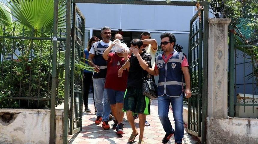 Taylandlı Kadınlara Fuhuş Yaptıran &Ccedil;inli &Ccedil;eteye Operasyon