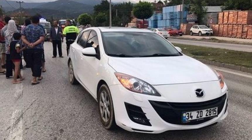 Minibüs İle Otomobil Çarpıştı: 11 Yaralı