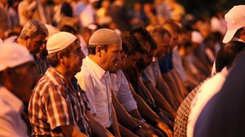 Tahmazoğlu, &ldquo;bir Olduk, Diri Olduk, İri Olduk&rdquo;