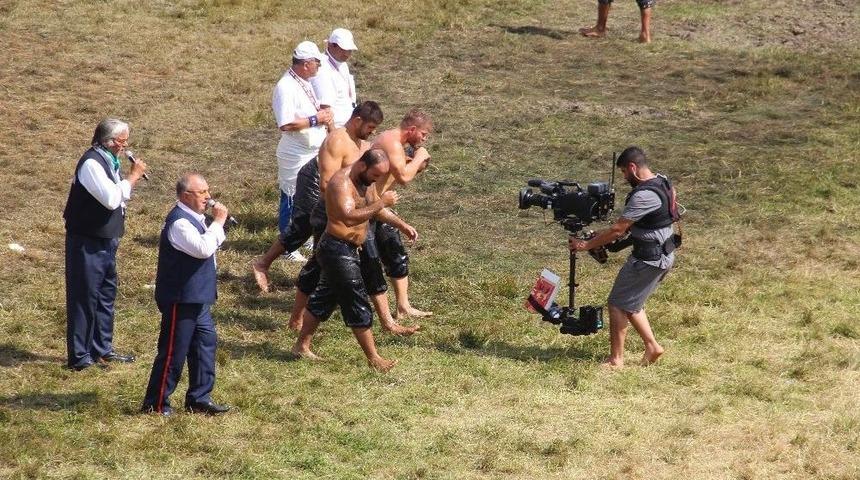 Kırkpınar&rsquo;da Yarı Final Heyecanı Başladı