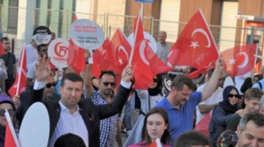 M&uuml;siad, Tam Kadro &rsquo;demokrasi N&ouml;beti&rsquo;nde