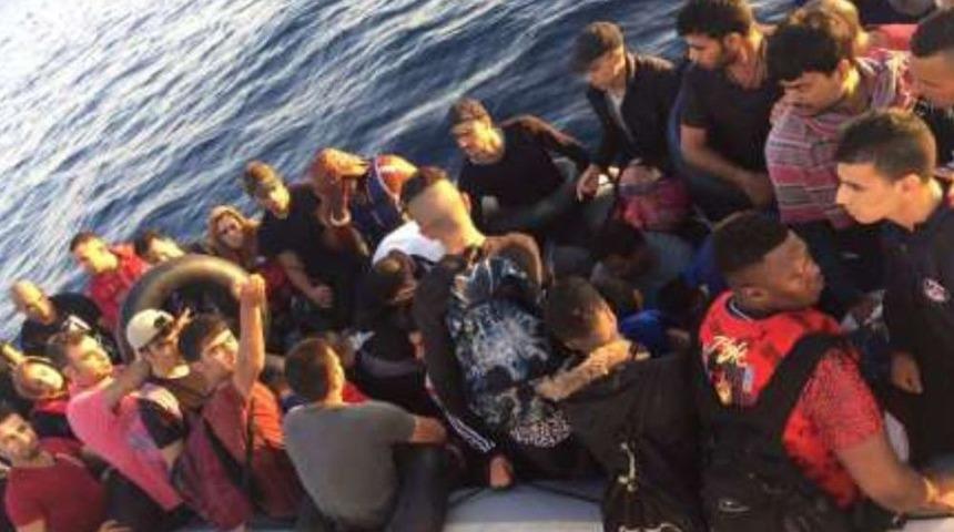 Kuşadası K&ouml;rfezi&rsquo;nde 101 Ka&ccedil;ak G&ouml;&ccedil;men Yakalandı