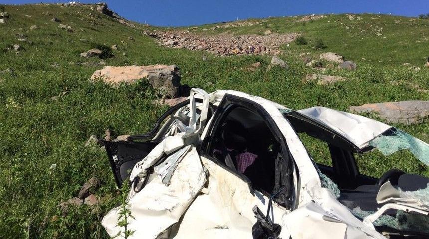 Artvin&rsquo;de Trafik Kazası: 4 &Ouml;l&uuml;