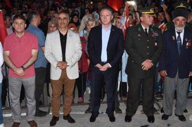 Sivas Demokrasi N&ouml;betine Devam Etti 3