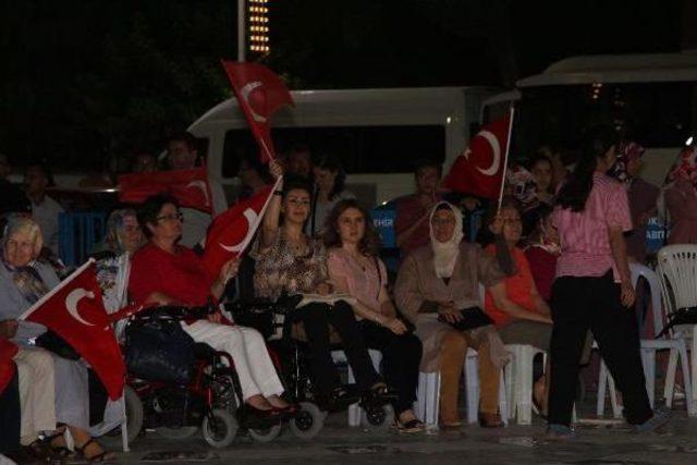 Manisa da Mehter Eşliğinde Demokrasi N&ouml;beti 2