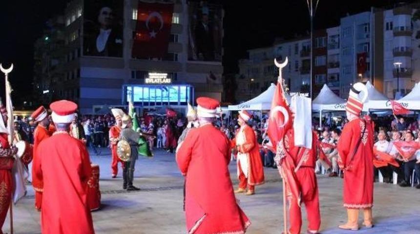 &Ccedil;anakkale'de Demokrasi N&ouml;beti Sona Erdi