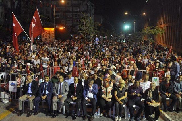 Balıkesir Demokrasi N&ouml;betine Devam Ediyor 2