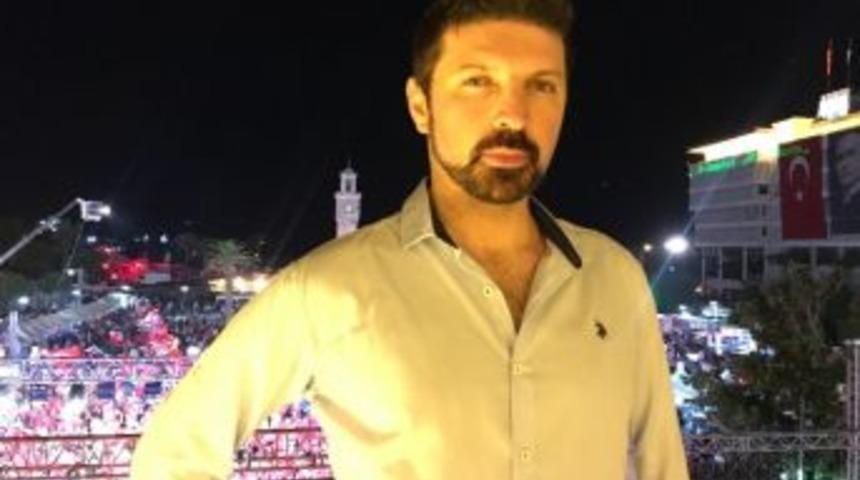 Erdoğan&rsquo;ın Taklidini Yapan Fenomen Demokrasi N&ouml;betinde