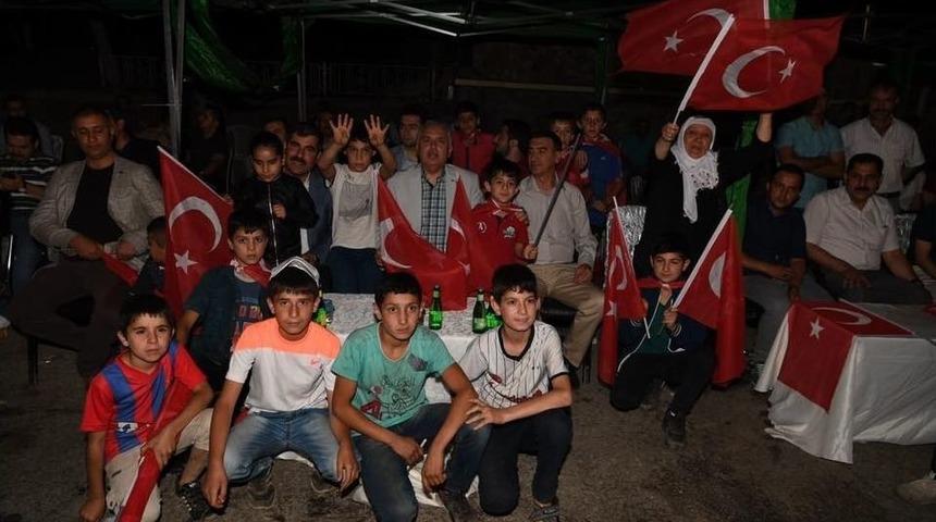 Muş&rsquo;ta Demokrasi&rsquo; N&ouml;beti