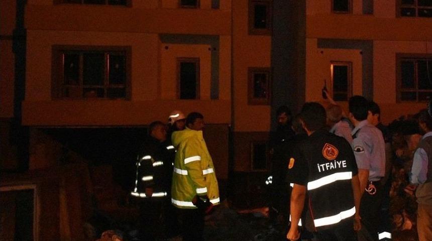 Tosya&rsquo;da İntihar Etmek İsteyen Şahsı Emniyet M&uuml;d&uuml;r&uuml; İkna Etti