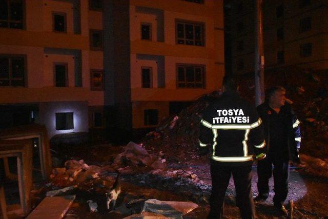 Tosya’da İntihar Etmek İsteyen Şahsı Emniyet Müdürü İkna Etti 2