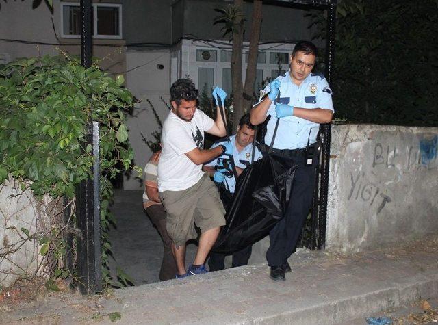 Ukraynalı Kadın Evinde Ölü Bulundu 1