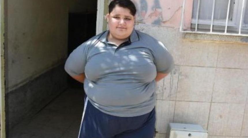 10 Yaşında 165 Kiloya Ulaştı