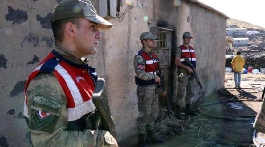 Siverek'te Evde Yangın; 3 Kardeş &Ouml;ld&uuml; (2) - Yeniden