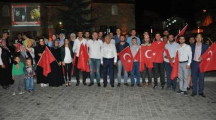 Başkan H&uuml;seyin G&uuml;ner: T&uuml;rk Milleti Zor G&uuml;nlerde Her Zaman Kenetlenmesini Bilmiştir